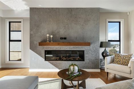 Photo of property in 20 Beach Road, Castor Bay, Auckland, 0620