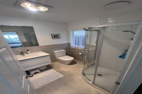 Photo of property in 5b Thurston Place, Bucklands Beach, Auckland, 2012