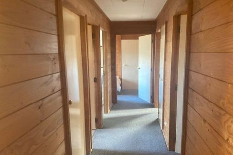 Photo of property in 52 Cambridge Terrace, Waiwhetu, Lower Hutt, 5010