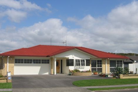 Photo of property in 2 Plateau Heights, Mount Maunganui, 3116