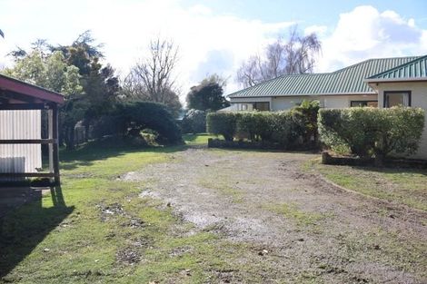 Photo of property in 19 Norwich Place, Awapuni, Palmerston North, 4412