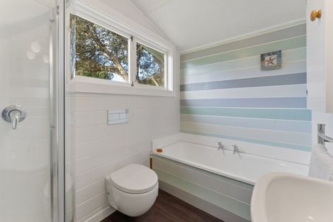 Photo of property in 6 Kapiti Lane, Otaki Beach, Otaki, 5512