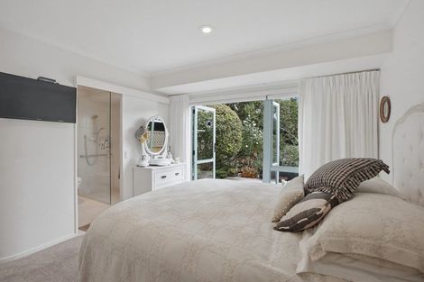 Photo of property in 86a Gover Street, New Plymouth, 4310
