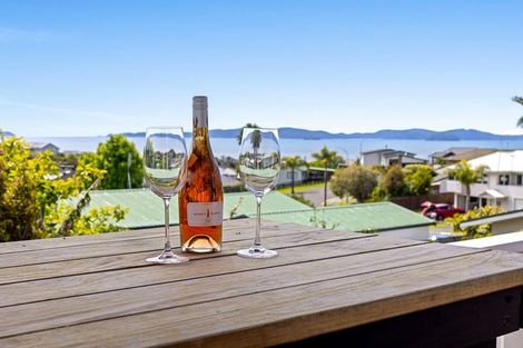 Photo of property in 4 Brampton Road, Snells Beach, 0920