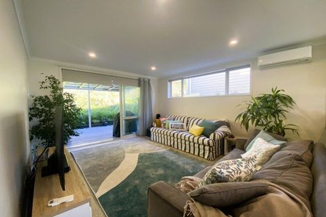 Photo of property in 39 Sanremo Lane, Stanmore Bay, Whangaparaoa, 0932