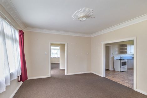 Photo of property in 68 Queen Street West, Levin, 5510
