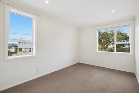 Photo of property in 38 Owhiti Street, Titahi Bay, Porirua, 5022