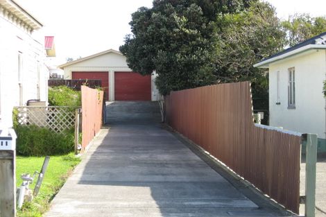Photo of property in 11 Mason Terrace, Gonville, Whanganui, 4501