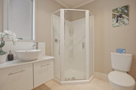 Photo of property in 32c Gilbert Street, New Plymouth, 4310