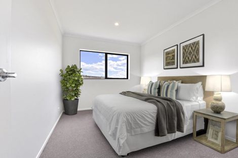 Photo of property in 34 Owen Chapman Drive, Red Beach, 0932