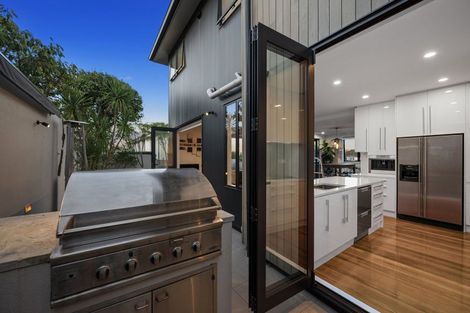 Photo of property in 1/5 Rarere Road, Hauraki, Auckland, 0622