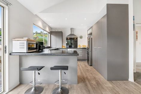 Photo of property in 11 Kestrel Heights, Arkles Bay, Whangaparaoa, 0932