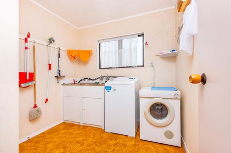 Photo of property in 1 Puriri Street, Raglan, 3225