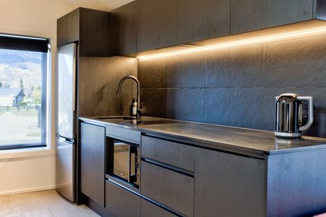 Photo of property in 16 Mccaw Mews, Wanaka, 9305