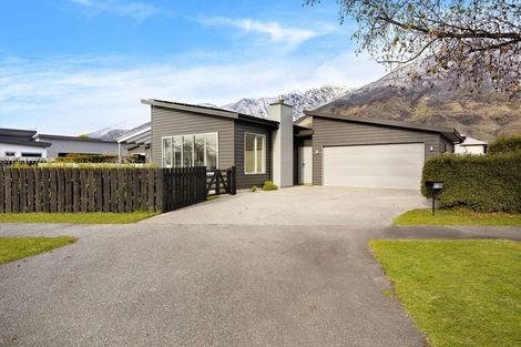 Photo of property in 14 Orbell Drive, Lake Hayes, Queenstown, 9304