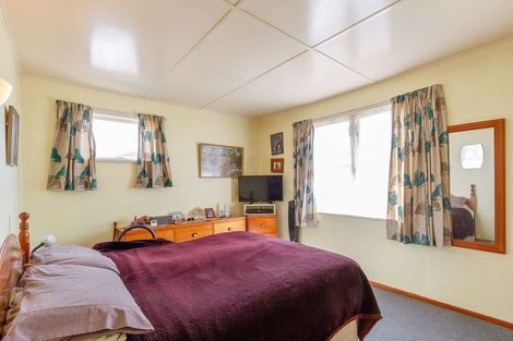 Photo of property in 36 Warwick Crescent, Taradale, Napier, 4112