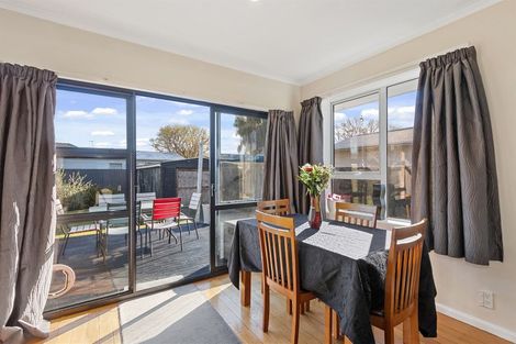 Photo of property in 25 Wilton Crescent, Bishopdale, Christchurch, 8053