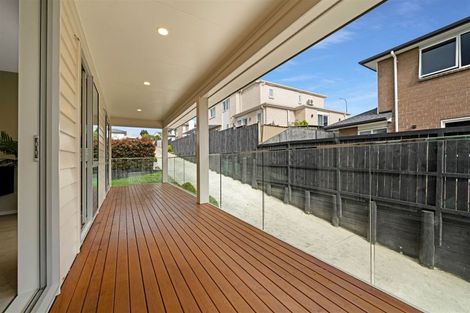 Photo of property in 49 Cirrus Way, Ranui, Auckland, 0612
