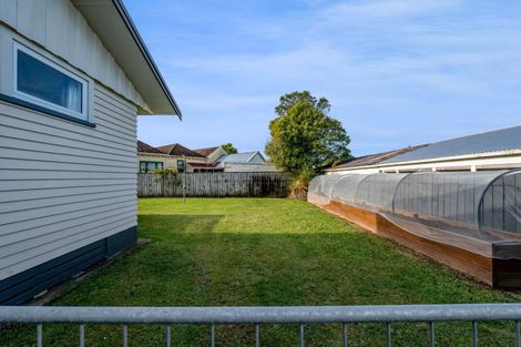 Photo of property in 86 Brecon Road, Stratford, 4332