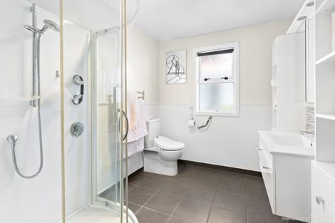 Photo of property in 5 Melrose Road, Island Bay, Wellington, 6023