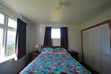 Photo of property in 14 Mersey Street, South Hill, Oamaru, 9400