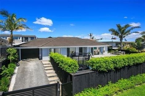 Photo of property in 1/2 Spencer Terrace, Hauraki, Auckland, 0622