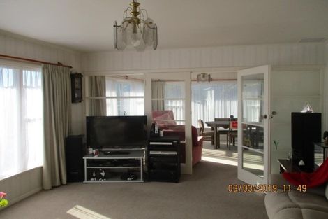 Photo of property in 16 Saint Edmund Crescent, Tawa, Wellington, 5028