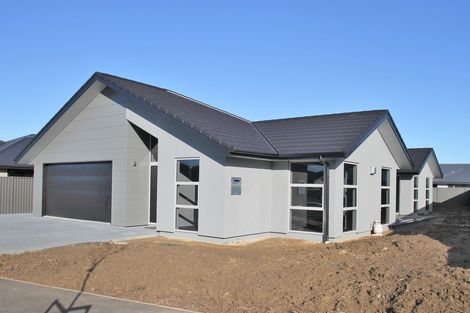 Photo of property in 15 Caledonia Drive, Mosgiel, 9024