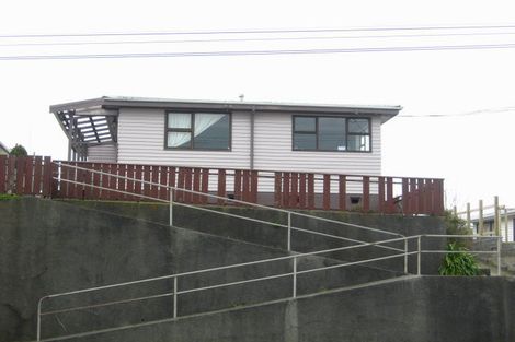 Photo of property in 123 Pioneer Road, Moturoa, New Plymouth, 4310
