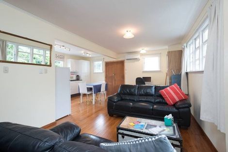 Photo of property in 92 Fraser Avenue, Johnsonville, Wellington, 6037