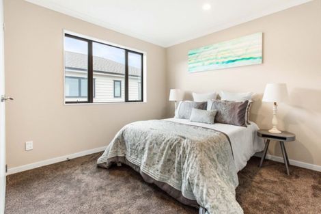 Photo of property in 17 Tawatawa Street, Long Bay, Auckland, 0630