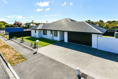 Photo of property in 172 Bower Avenue, New Brighton, Christchurch, 8083