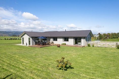Photo of property in 102 Kukutauaki Road, Koputaroa, Levin, 5575