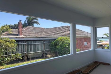 Photo of property in 1/184 Bucklands Beach Road, Bucklands Beach, Auckland, 2012