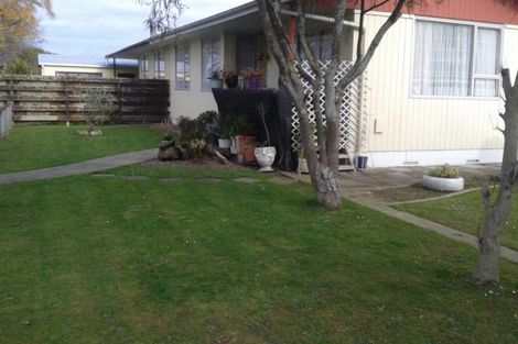 Photo of property in 1 Haast Place, Awapuni, Palmerston North, 4412