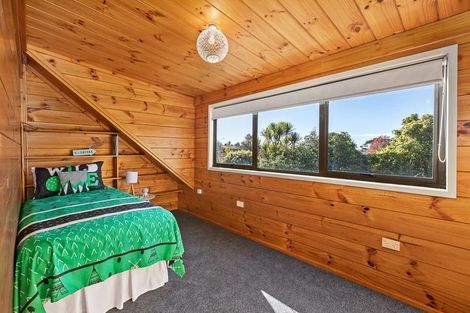 Photo of property in 14 Muscat Place, Henderson, Auckland, 0612