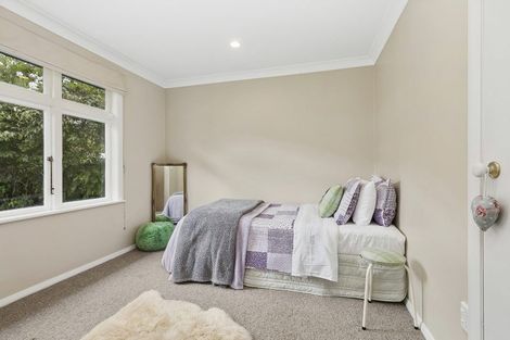 Photo of property in 64 Airlie Road, Plimmerton, Porirua, 5026