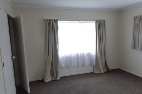 Photo of property in 1/11 Mona Vale, West Harbour, Auckland, 0618
