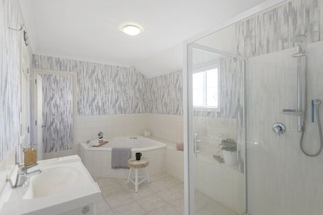 Photo of property in 52 Nayland Street, Sumner, Christchurch, 8081