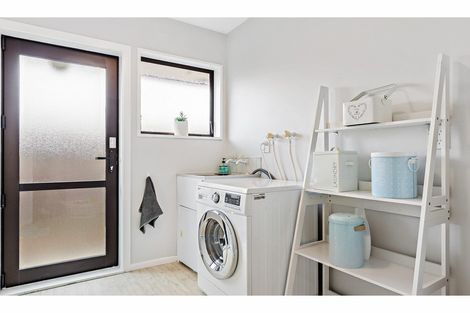 Photo of property in 61 Lowry Avenue, Redwood, Christchurch, 8051