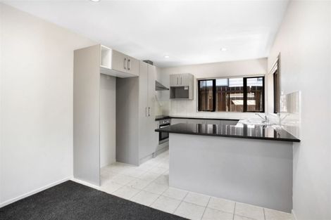 Photo of property in 318 Triangle Road, Massey, Auckland, 0614