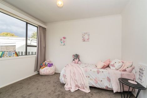 Photo of property in 15 High Street, Milton, 9220