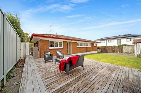 Photo of property in 15 Harford Place, Pakuranga Heights, Auckland, 2010