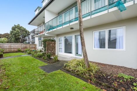 Photo of property in 2/21 Britannia Street, Petone, Lower Hutt, 5012