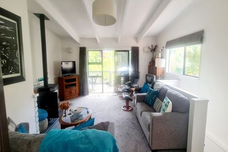 Photo of property in 30 Margaret Road, Raumati Beach, Paraparaumu, 5032