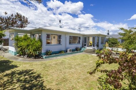 Photo of property in 3 Tennyson Crescent, Stoke, Nelson, 7011