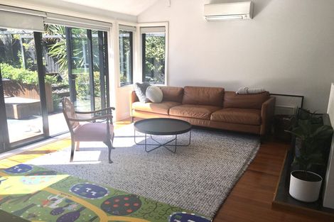 Photo of property in 261 Lake Road, Belmont, Auckland, 0622