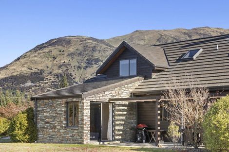 Photo of property in Heritage Village, 9 Villa Lane, Wanaka, 9382