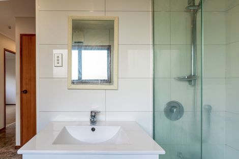 Photo of property in 53a Brandon Road, Glen Eden, Auckland, 0602