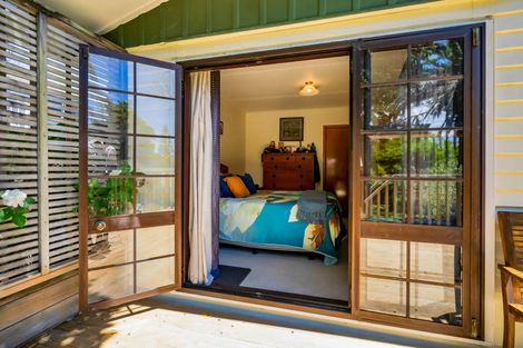 Photo of property in 48 Endeavour Street, Marfell, New Plymouth, 4310